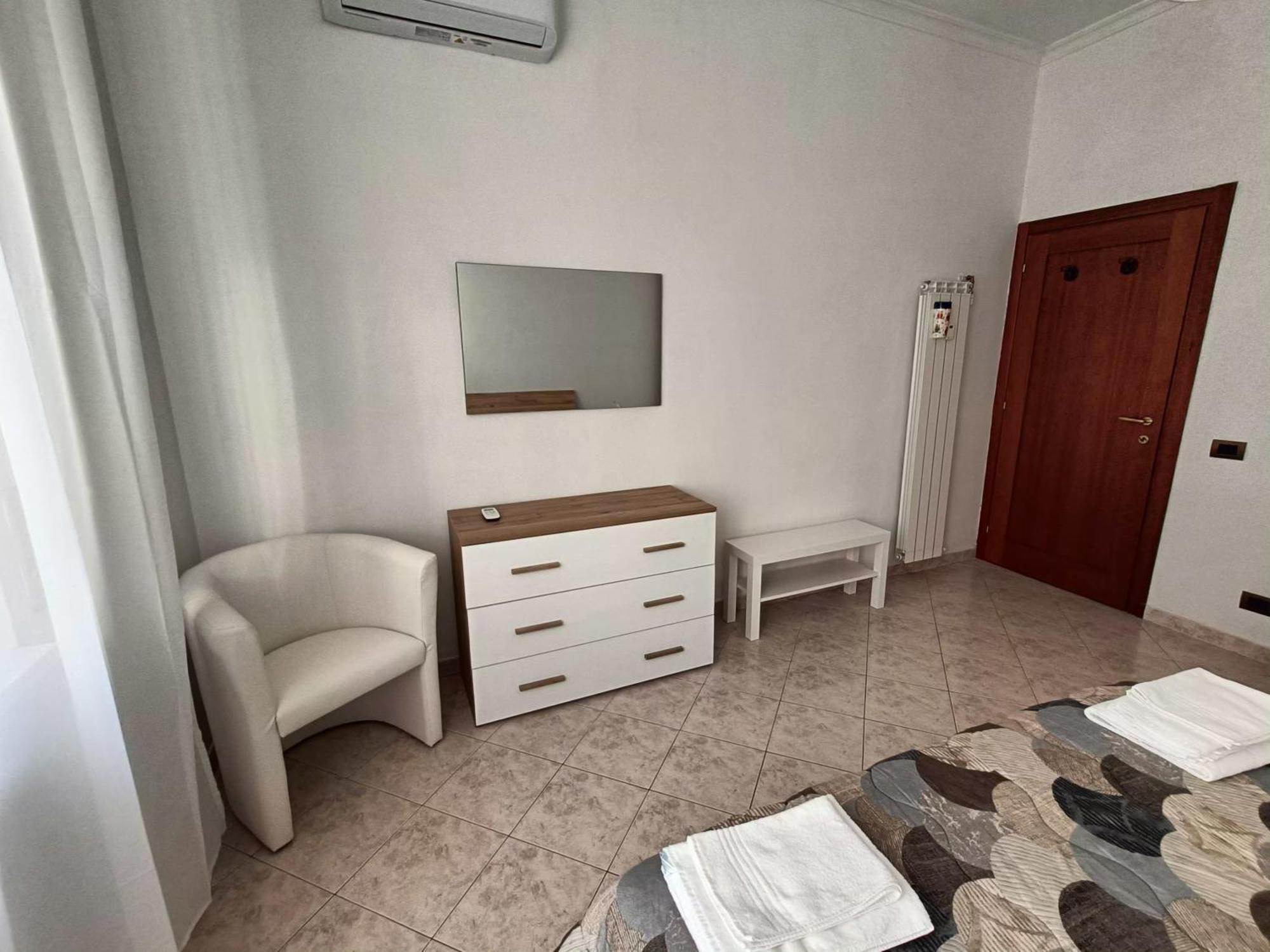 Tia Tourist Apartment ローマ エクステリア 写真